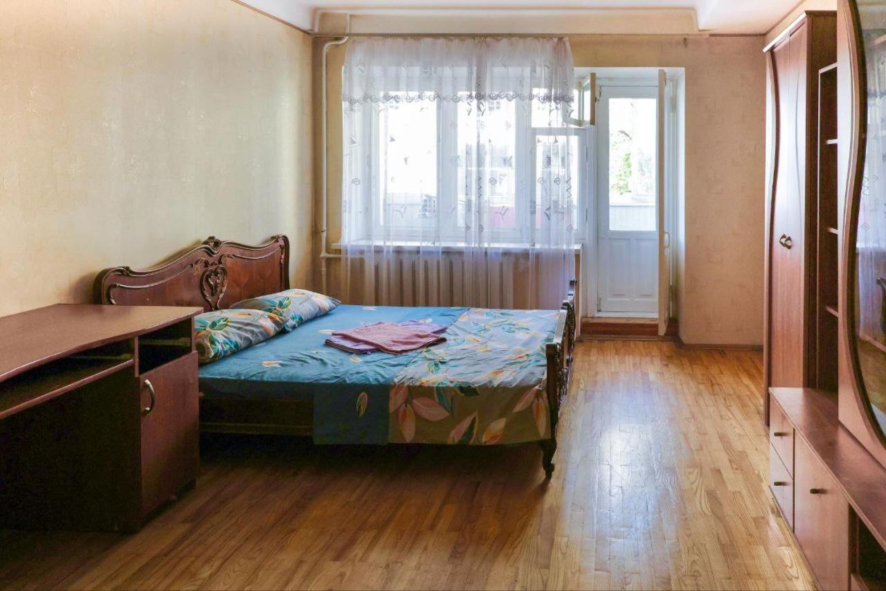 Квартира По Улице Сечевых Стрельцов,14А Kijev Kültér fotó